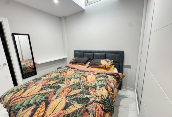 Resale - Villa - Villamartin