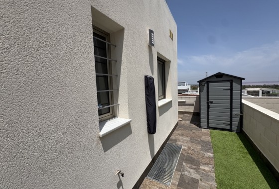 Resale - Villa - Villamartin