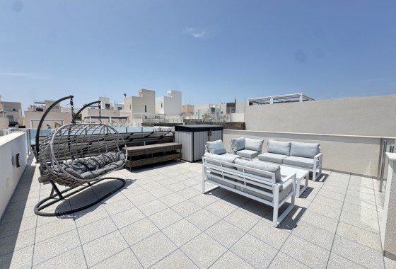 Resale - Villa - Villamartin