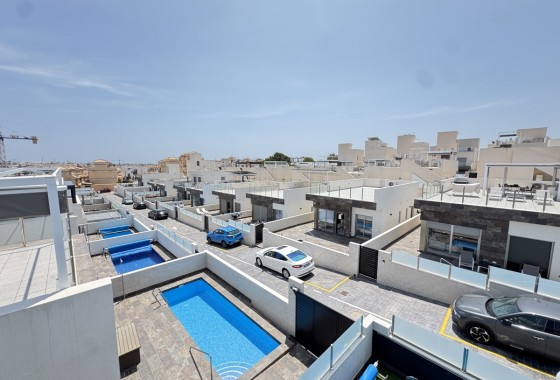 Resale - Villa - Villamartin