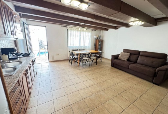 Resale - Villa - San Miguel de Salinas