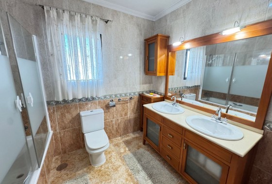 Resale - Villa - San Miguel de Salinas