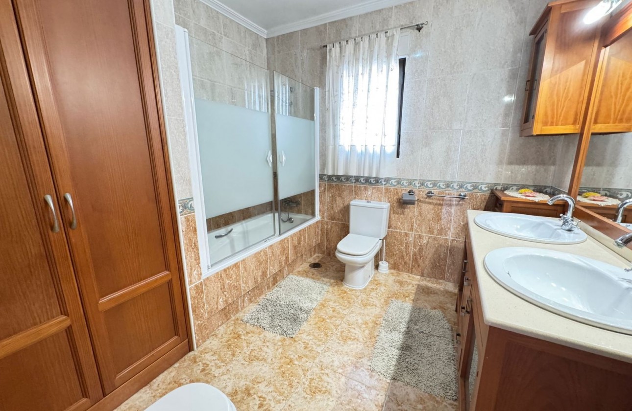 Resale - Villa - San Miguel de Salinas