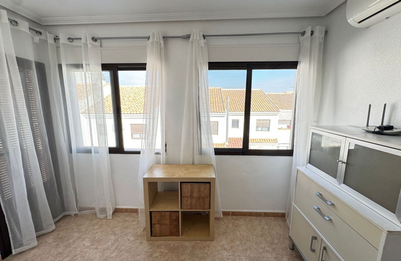 Resale - Villa - San Miguel de Salinas