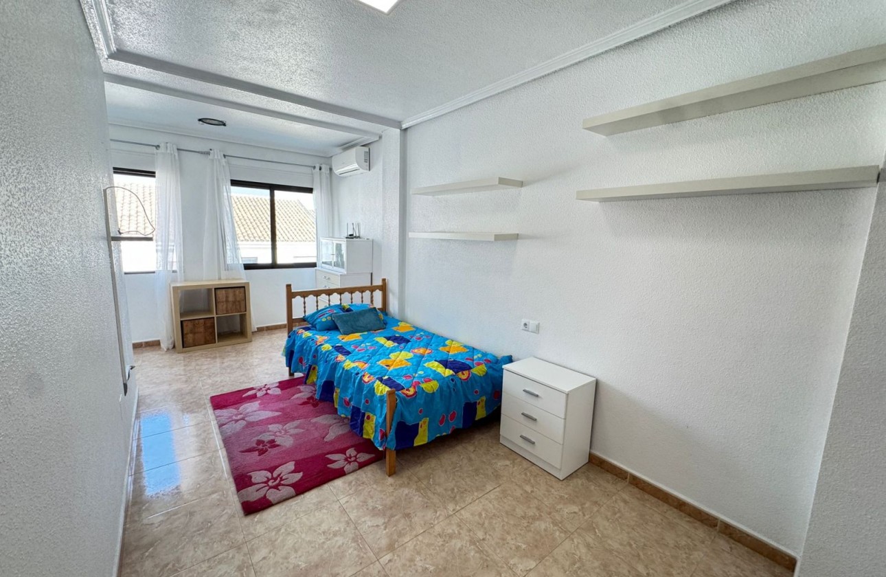 Resale - Villa - San Miguel de Salinas