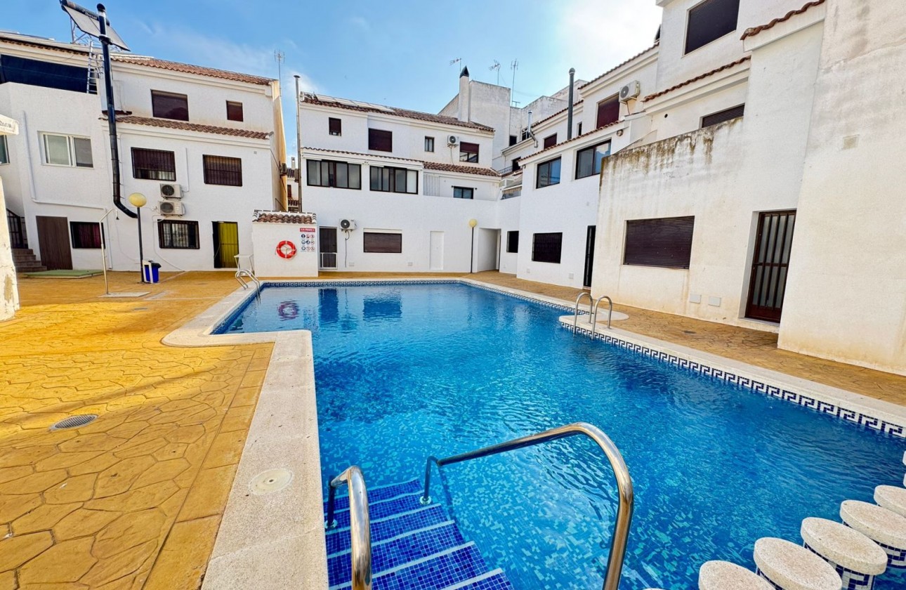 Resale - Villa - San Miguel de Salinas