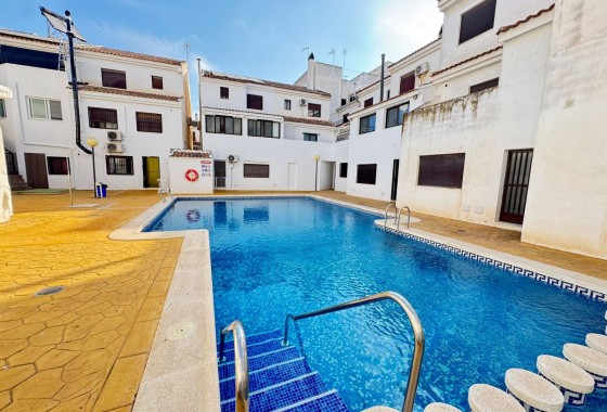 Resale - Villa - San Miguel de Salinas