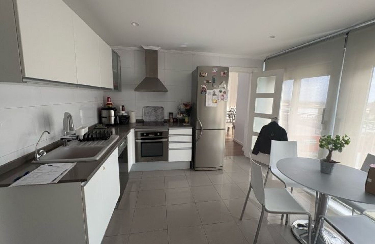 Reventa - Apartamento / piso - Elche