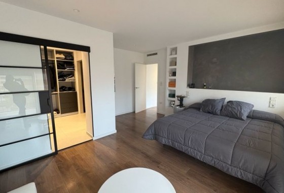 Reventa - Apartamento / piso - Elche