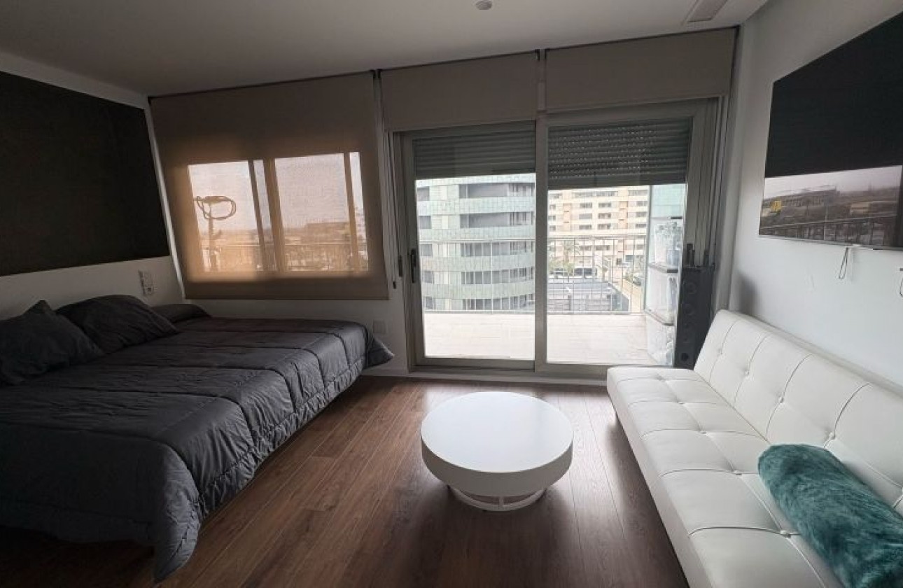 Reventa - Apartamento / piso - Elche