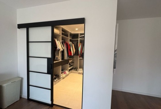 Reventa - Apartamento / piso - Elche