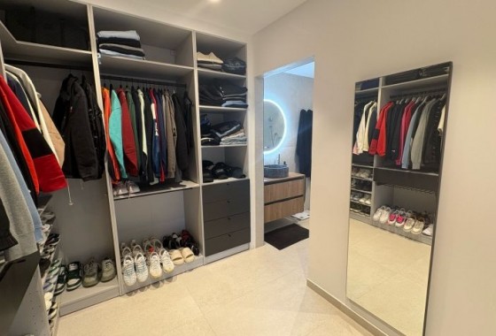 Reventa - Apartamento / piso - Elche