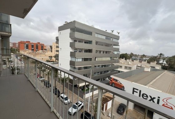 Reventa - Apartamento / piso - Elche