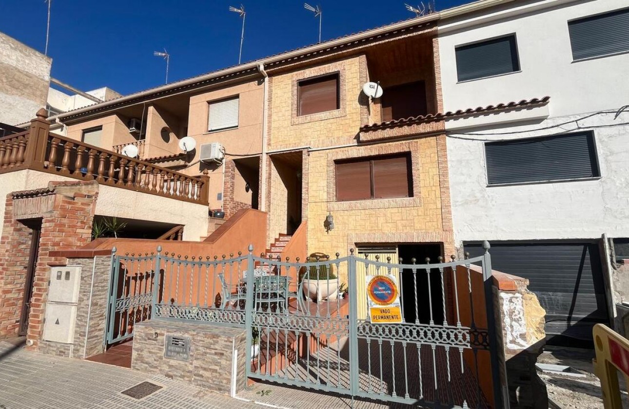 Resale - Villa - Formentera del Segura