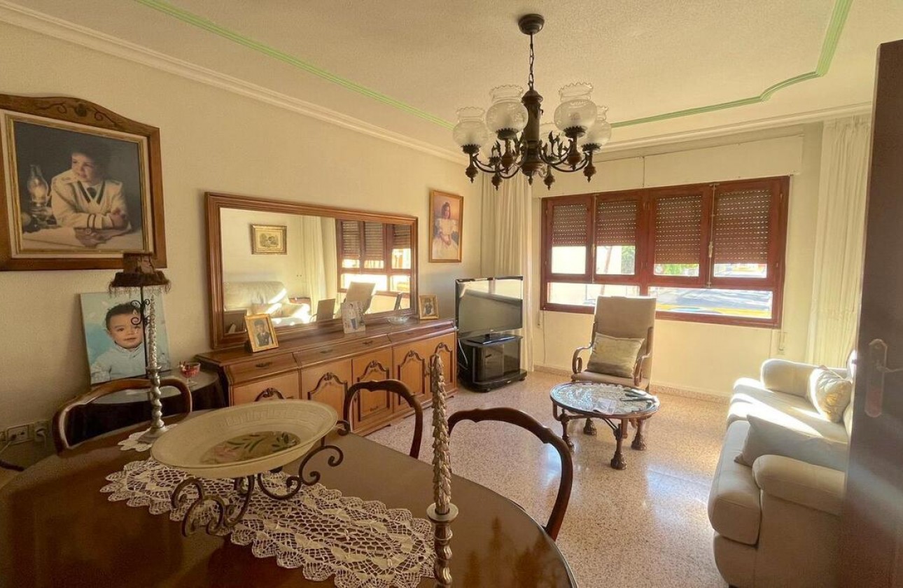 Resale - Villa - Formentera del Segura