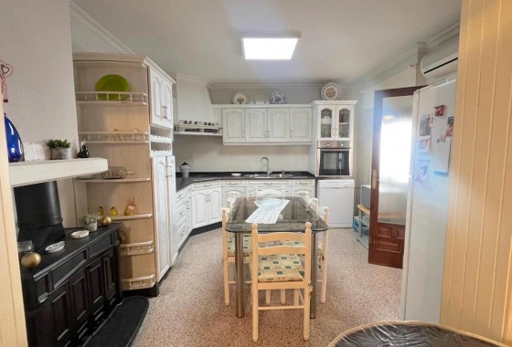 Resale - Villa - Formentera del Segura