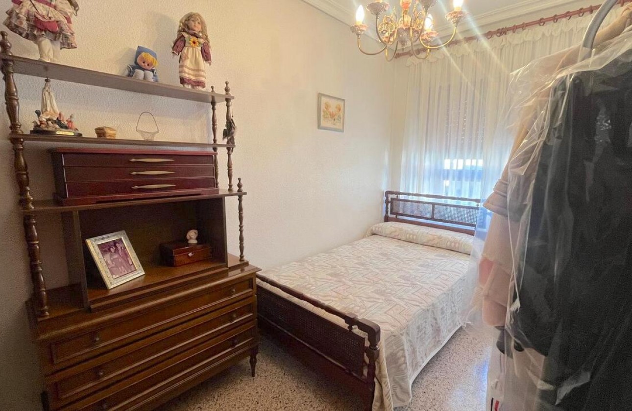 Resale - Villa - Formentera del Segura