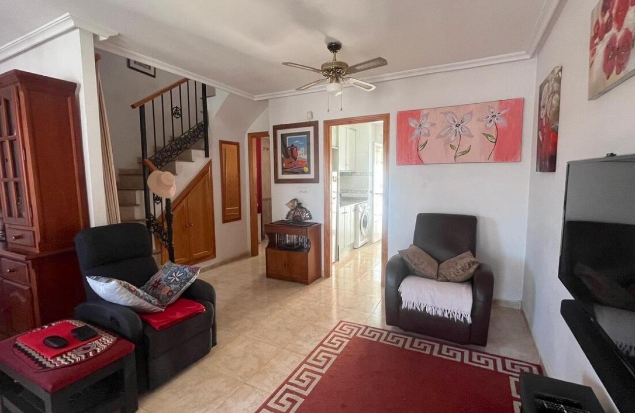 Resale - Villa - Torrevieja