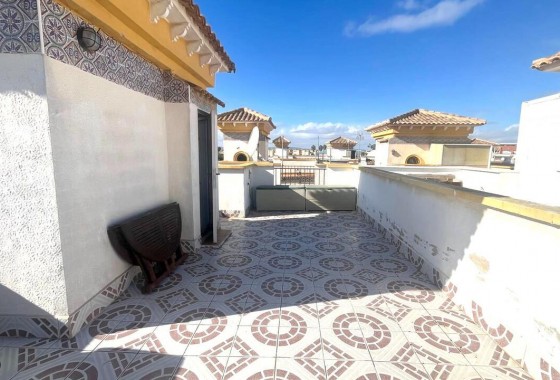 Resale - Villa - Torrevieja