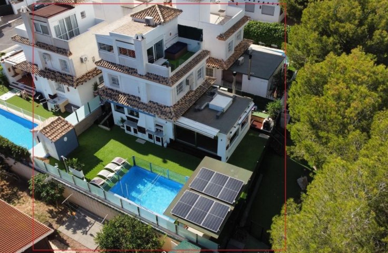 Resale - Villa - Orihuela Costa