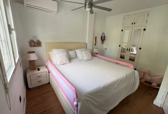 Resale - Villa - Orihuela Costa