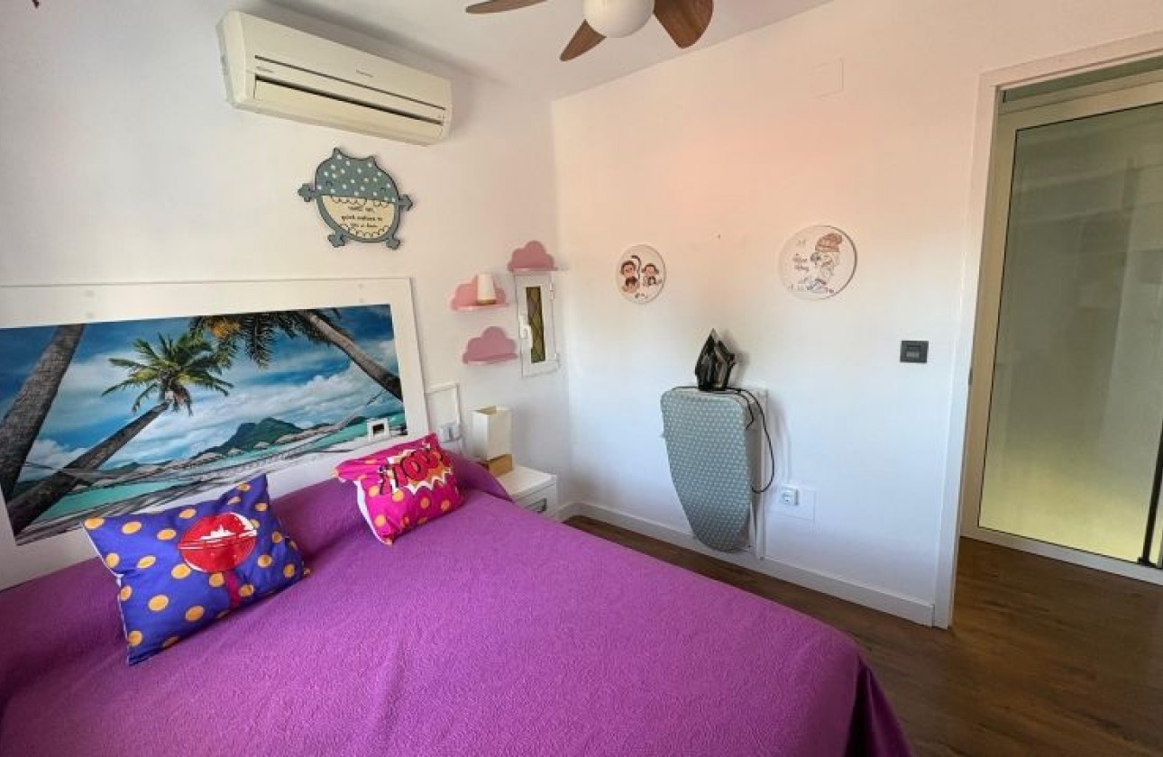 Resale - Villa - Orihuela Costa