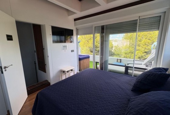 Resale - Villa - Orihuela Costa