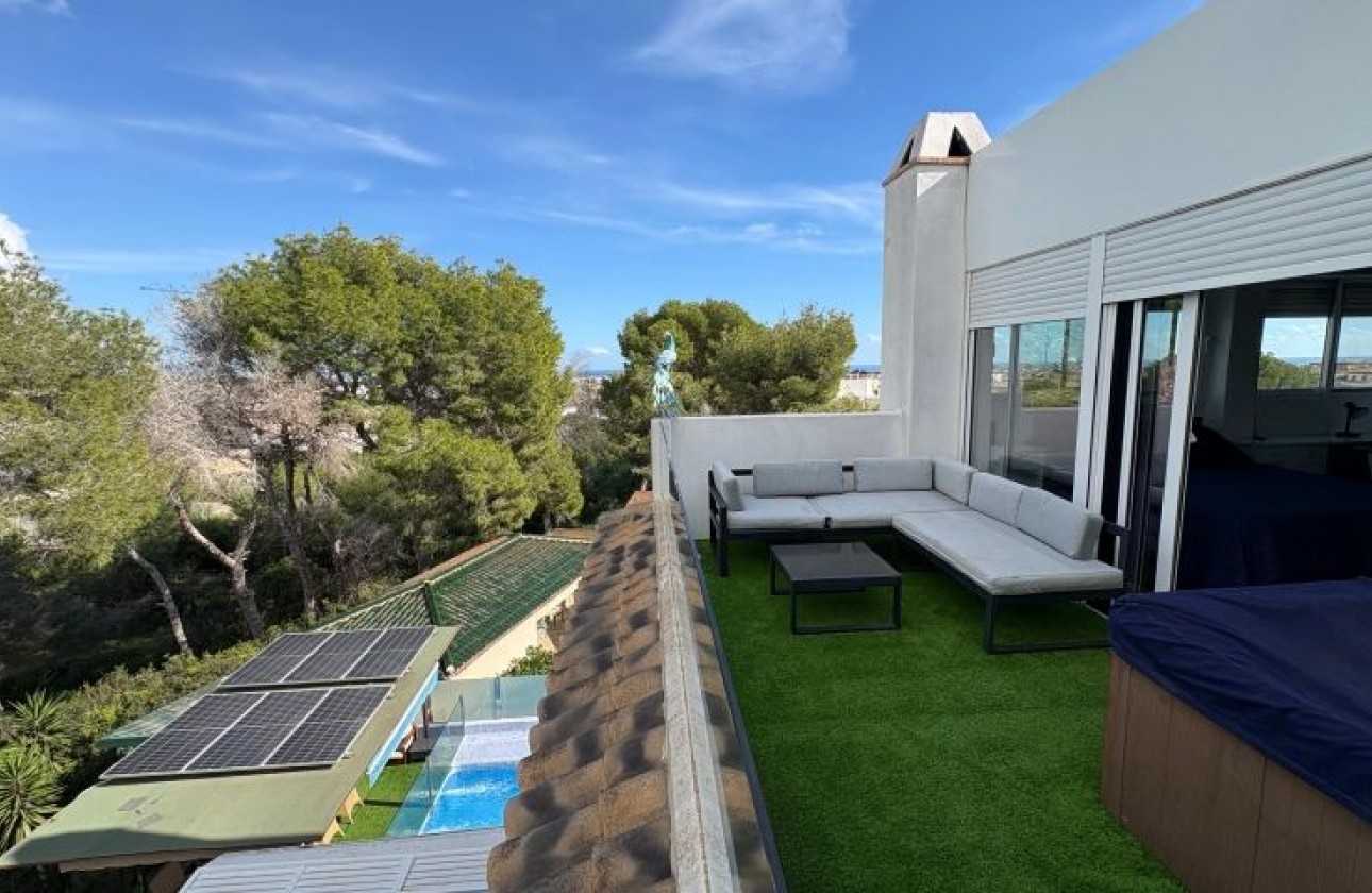 Resale - Villa - Orihuela Costa
