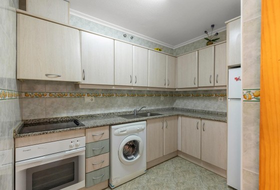 Resale - Apartment / flat - Torrevieja - La Mata
