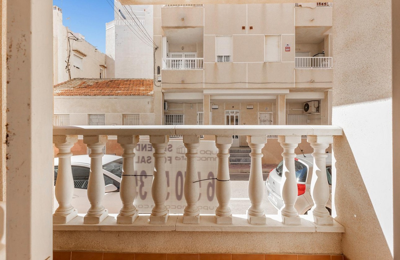 Resale - Apartment / flat - Torrevieja - La Mata