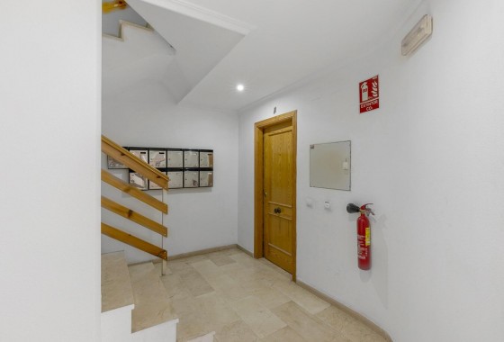 Resale - Apartment / flat - Torrevieja - La Mata