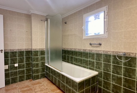 Revente - Villa - Orihuela Costa - Villamartín