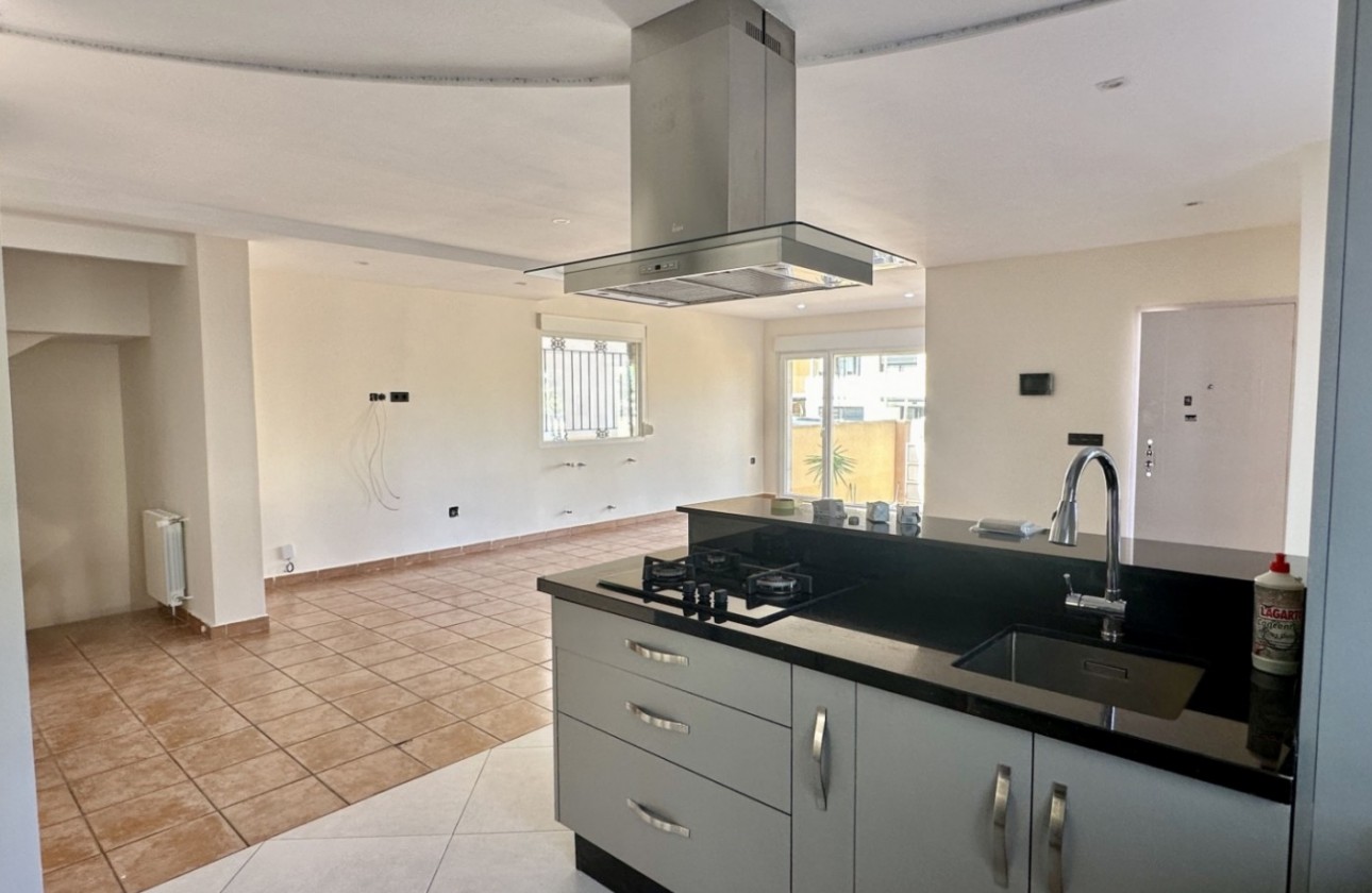 Revente - Villa - Orihuela Costa - Villamartín