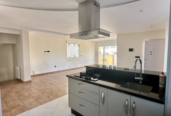 Revente - Villa - Orihuela Costa - Villamartín