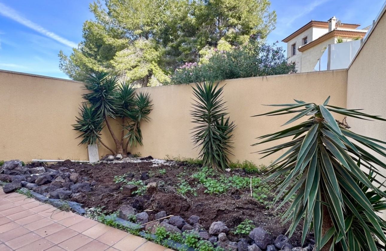 Revente - Villa - Orihuela Costa - Villamartín