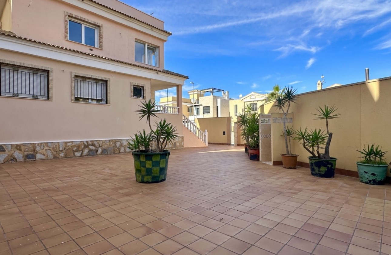 Revente - Villa - Orihuela Costa - Villamartín