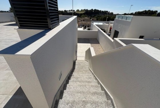 Resale - Villa - Pinar de Campoverde