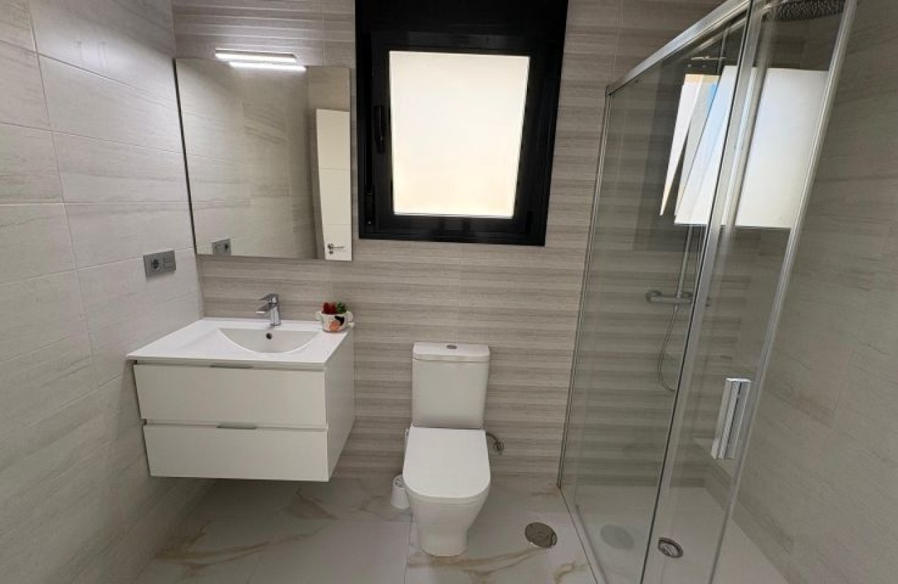 Resale - Villa - Pinar de Campoverde