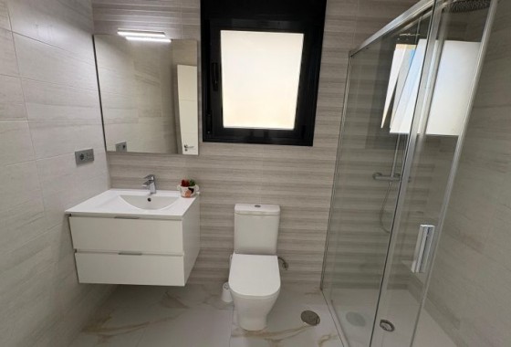 Resale - Villa - Pinar de Campoverde