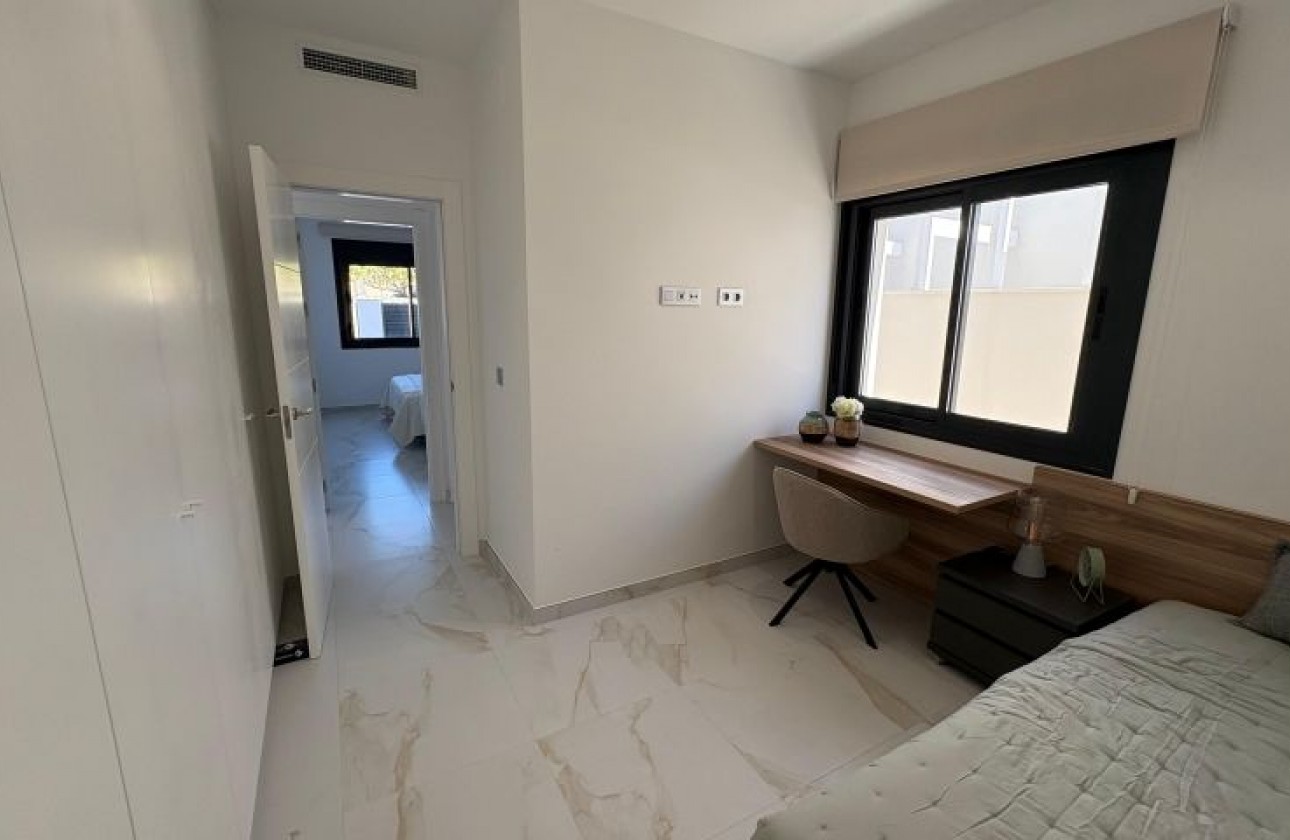 Resale - Villa - Pinar de Campoverde