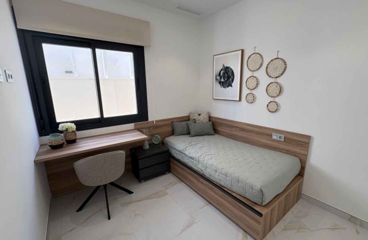 Resale - Villa - Pinar de Campoverde