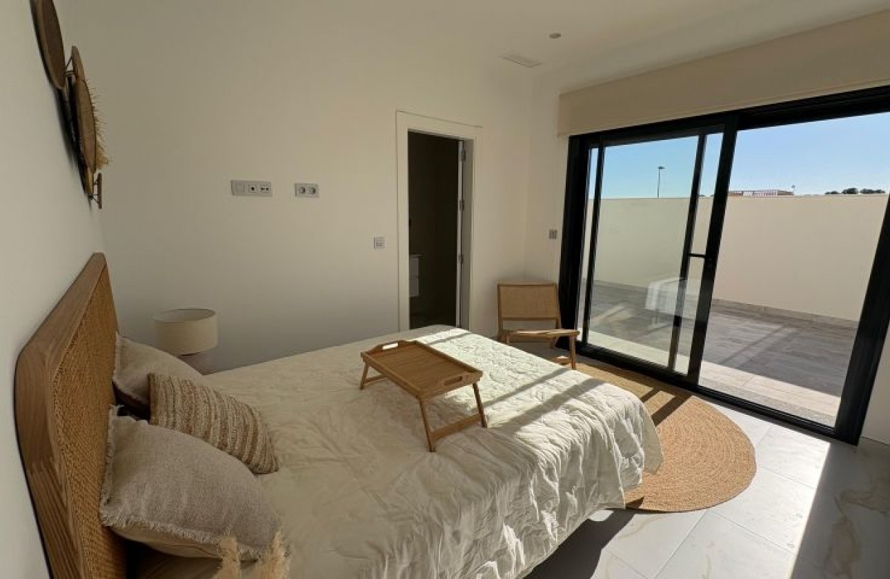 Resale - Villa - Pinar de Campoverde