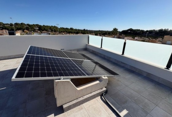 Resale - Villa - Pinar de Campoverde