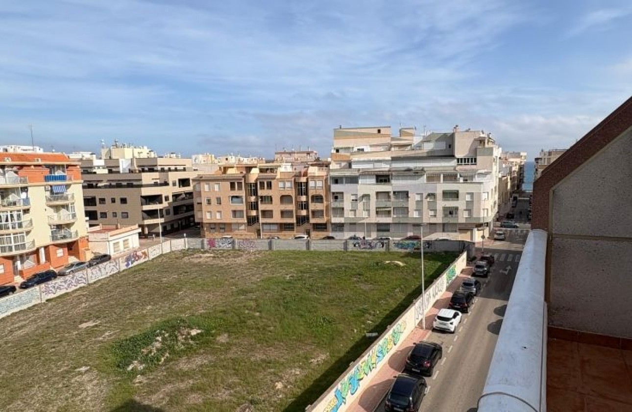 Resale - Apartment / flat - Torrevieja - torrevieja