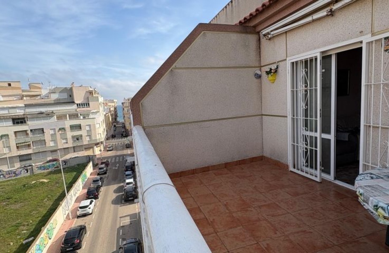Resale - Apartment / flat - Torrevieja - torrevieja