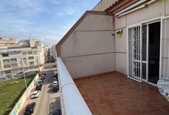Resale - Apartment / flat - Torrevieja - torrevieja