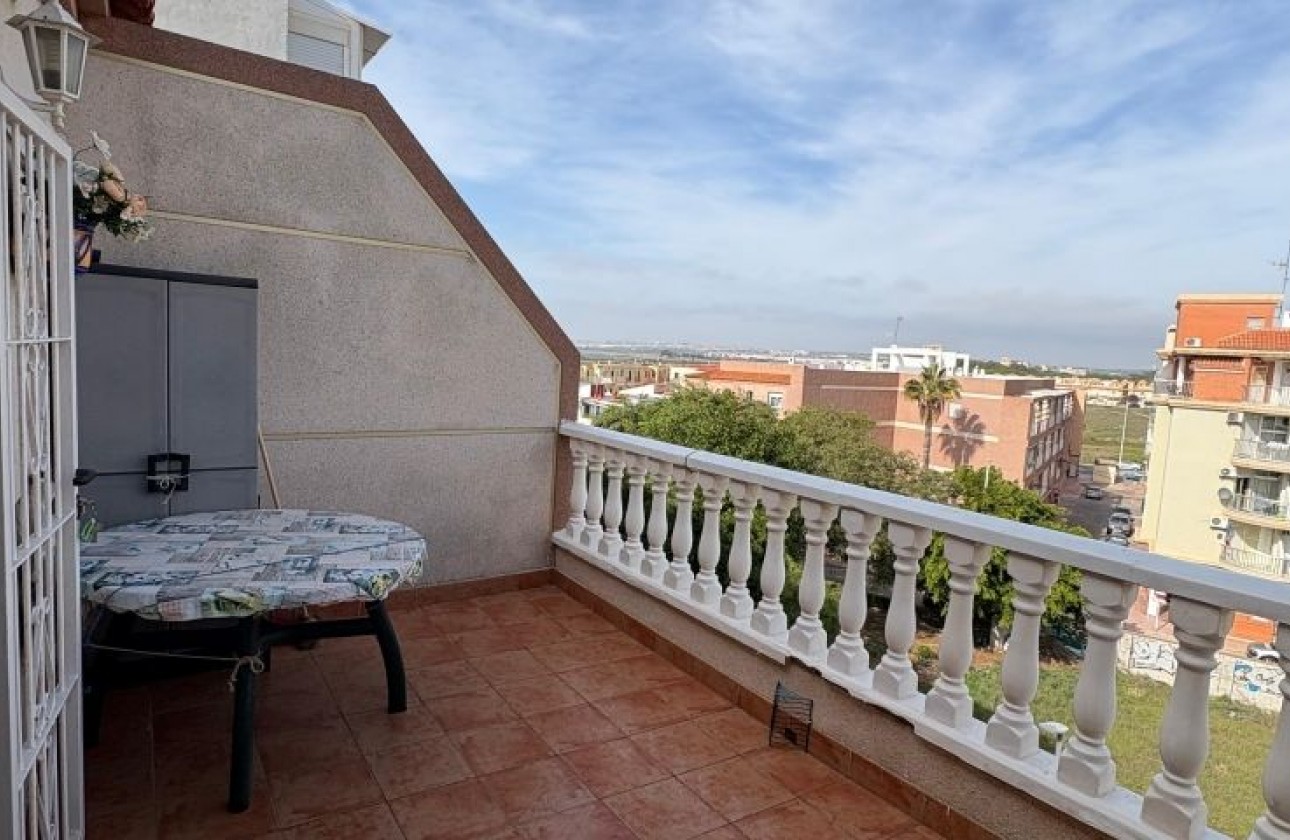 Resale - Apartment / flat - Torrevieja - torrevieja