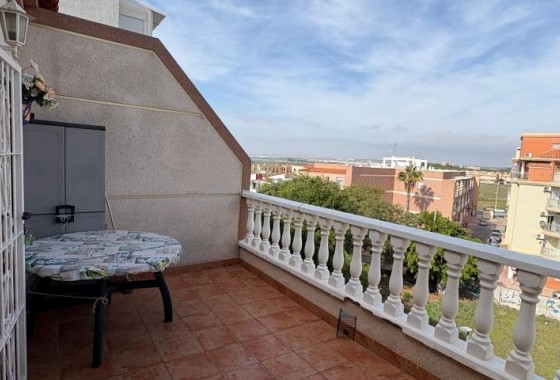 Resale - Apartment / flat - Torrevieja - torrevieja
