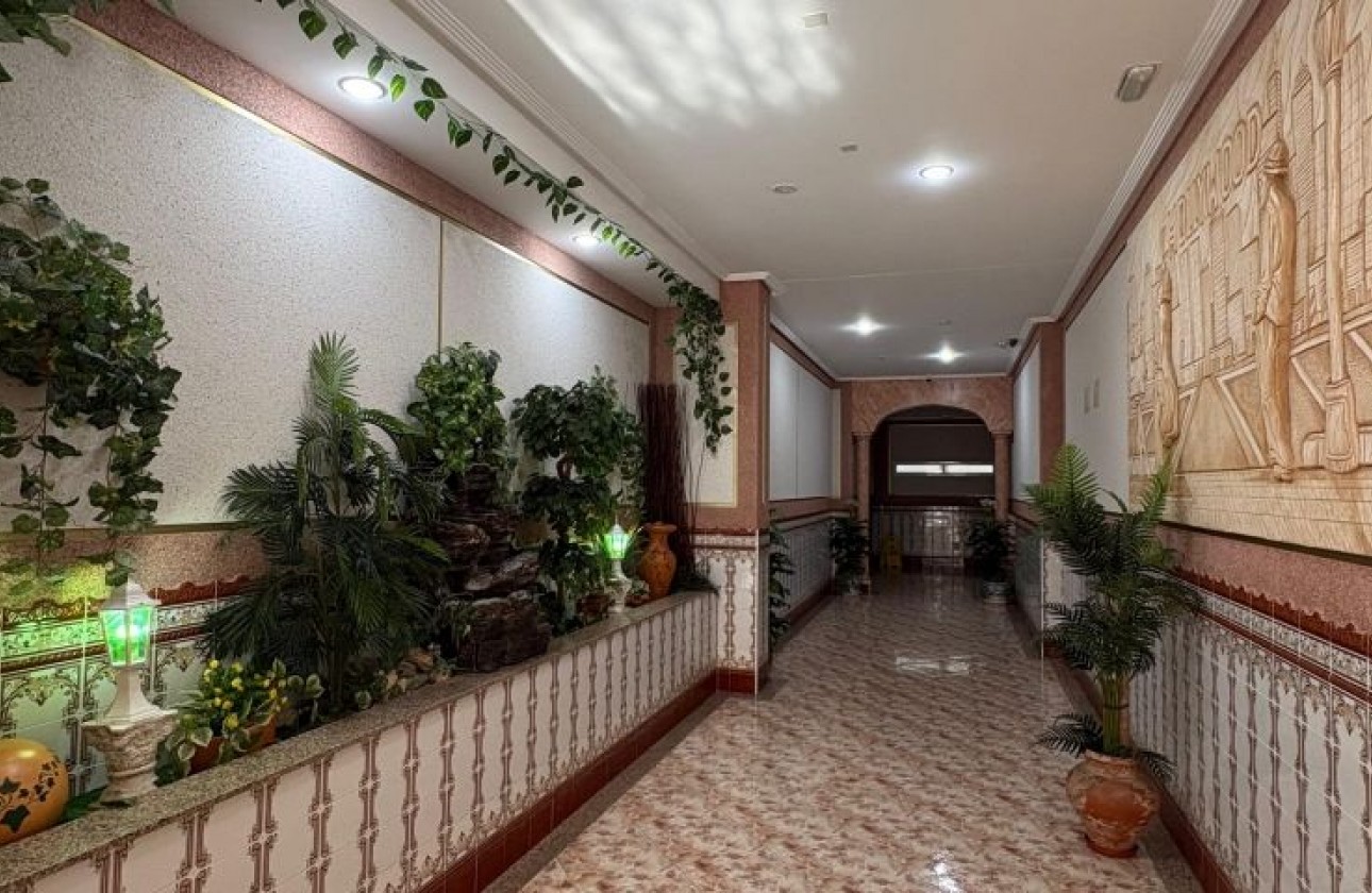 Resale - Apartment / flat - Torrevieja - torrevieja