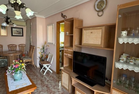 Resale - Apartment / flat - Torrevieja - torrevieja